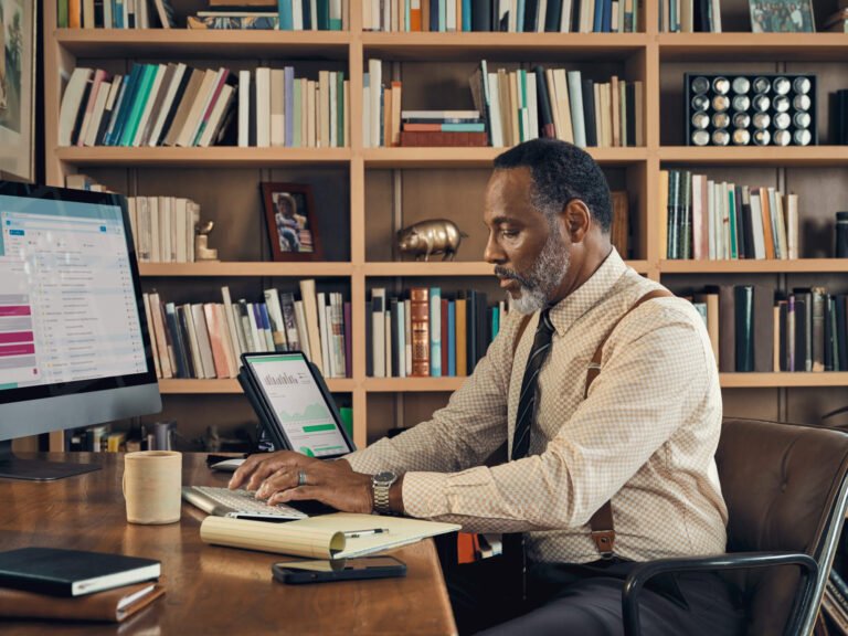 Freelancing for Beginners: How to Get Your First Client